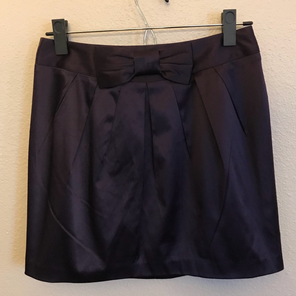 FOREVER 21 Bow Front Faux Silk Mini Skirt